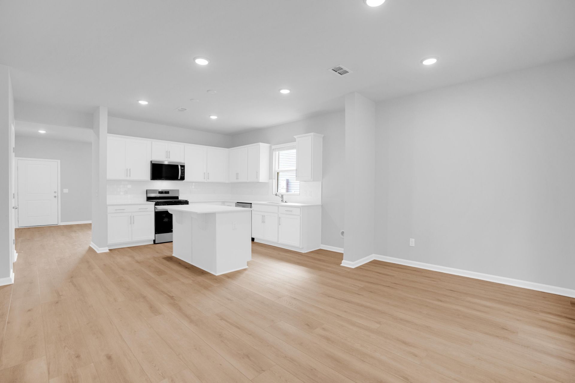 873 Meadowbrook Lane Photo 11