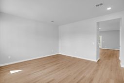 873 Meadowbrook Lane photo 4
