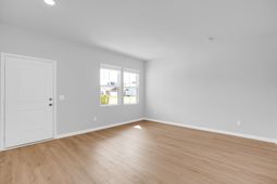 873 Meadowbrook Lane photo 4