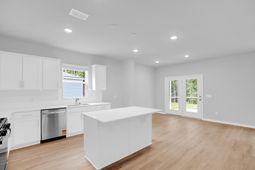 873 Meadowbrook Lane photo 4