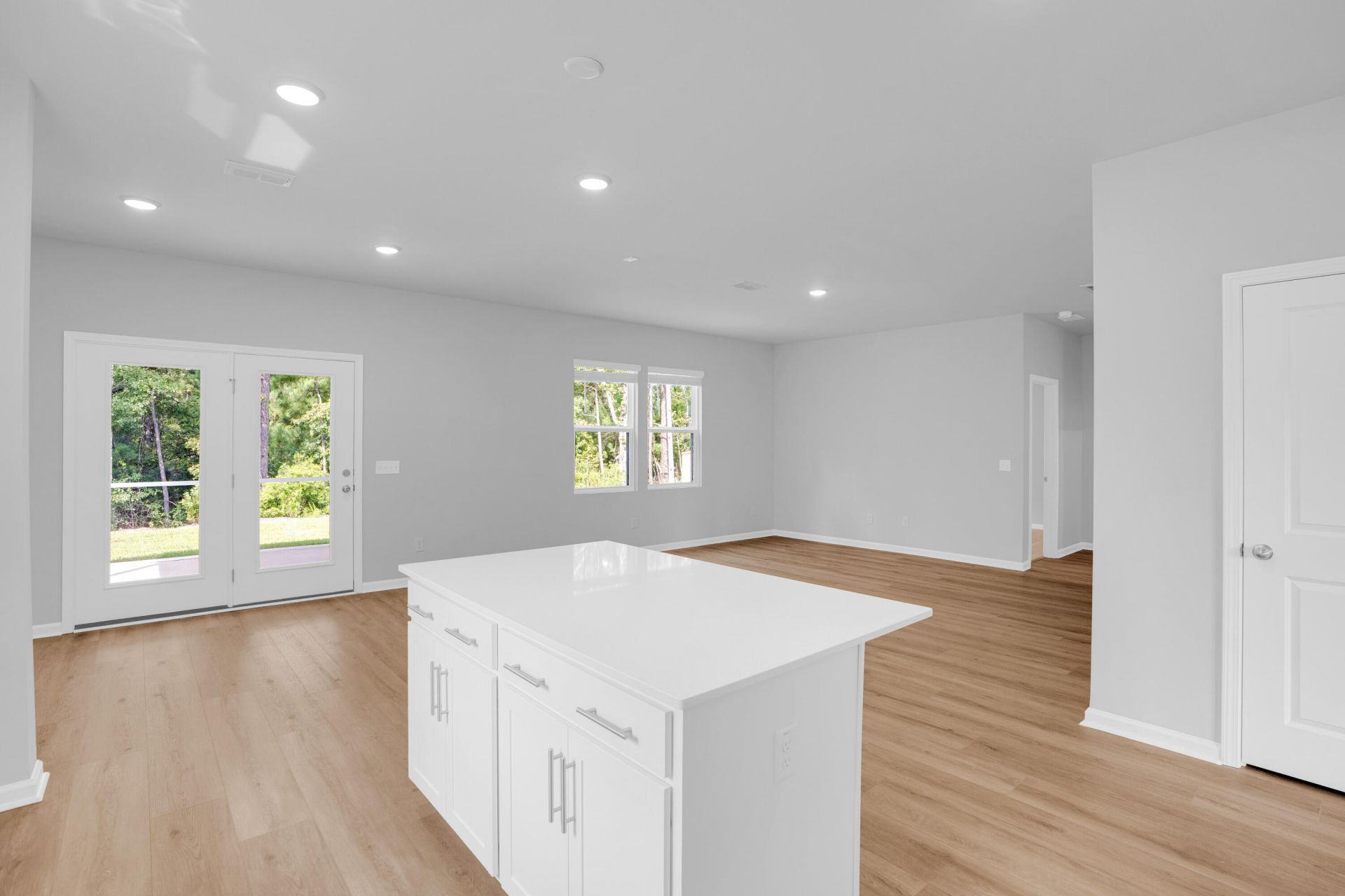 873 Meadowbrook Lane Photo 9