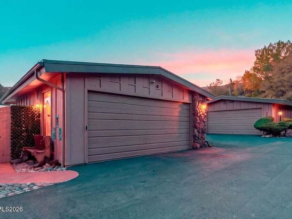 154 Lake Glen Drive, Carson City, NV 89703