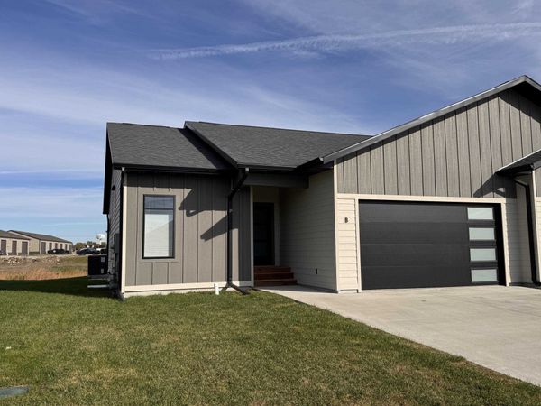 1940 35th Street, Unit B, Spirit Lake, IA 51360