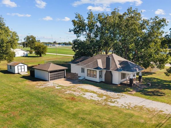2520 E Tuxedo Boulevard , Bartlesville, OK 74006