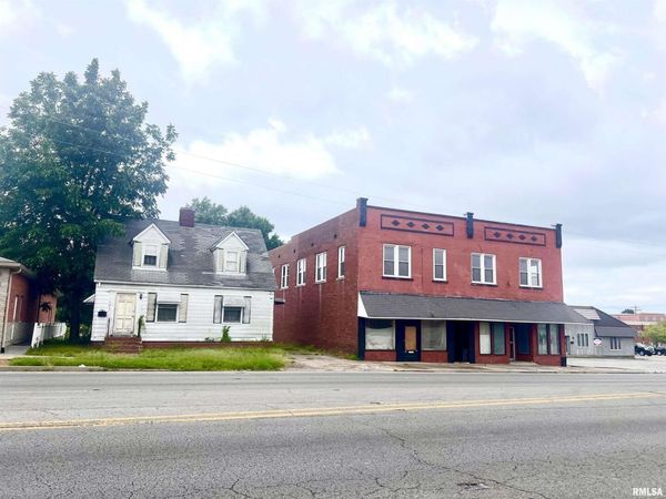 211 S Park Avenue , Herrin, IL 62948