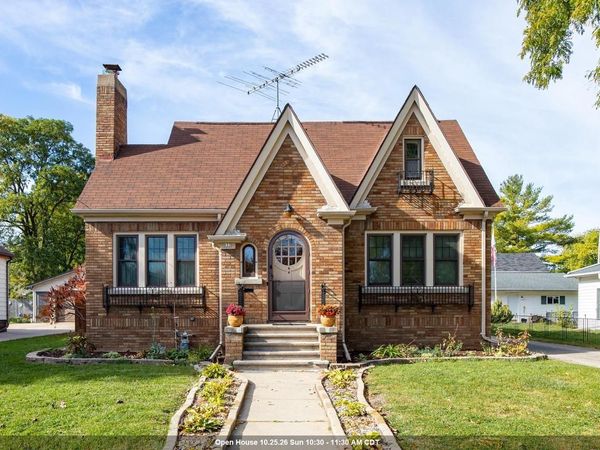 833 EASTMAN STREET, Oshkosh, WI 54901