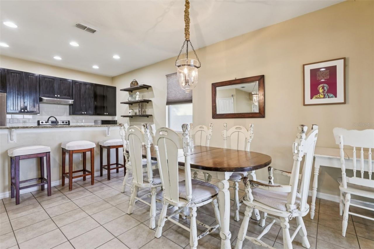 1689 Strathmore Circle , Mount Dora, FL 32757 Photo
