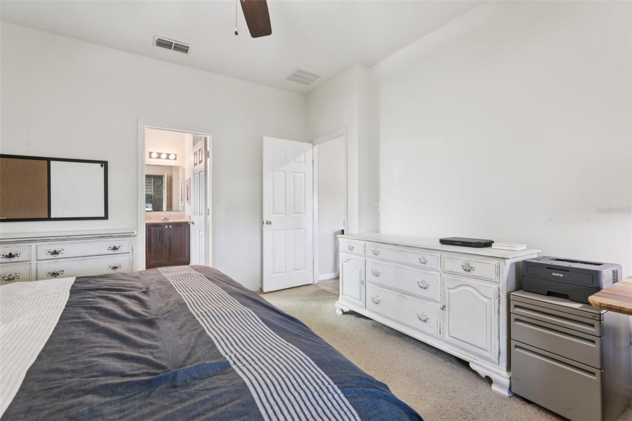 1689 Strathmore Circle , Mount Dora, FL 32757 Photo