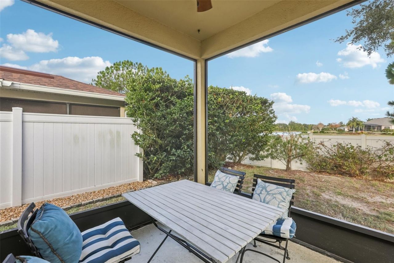 1689 Strathmore Circle , Mount Dora, FL 32757 Photo