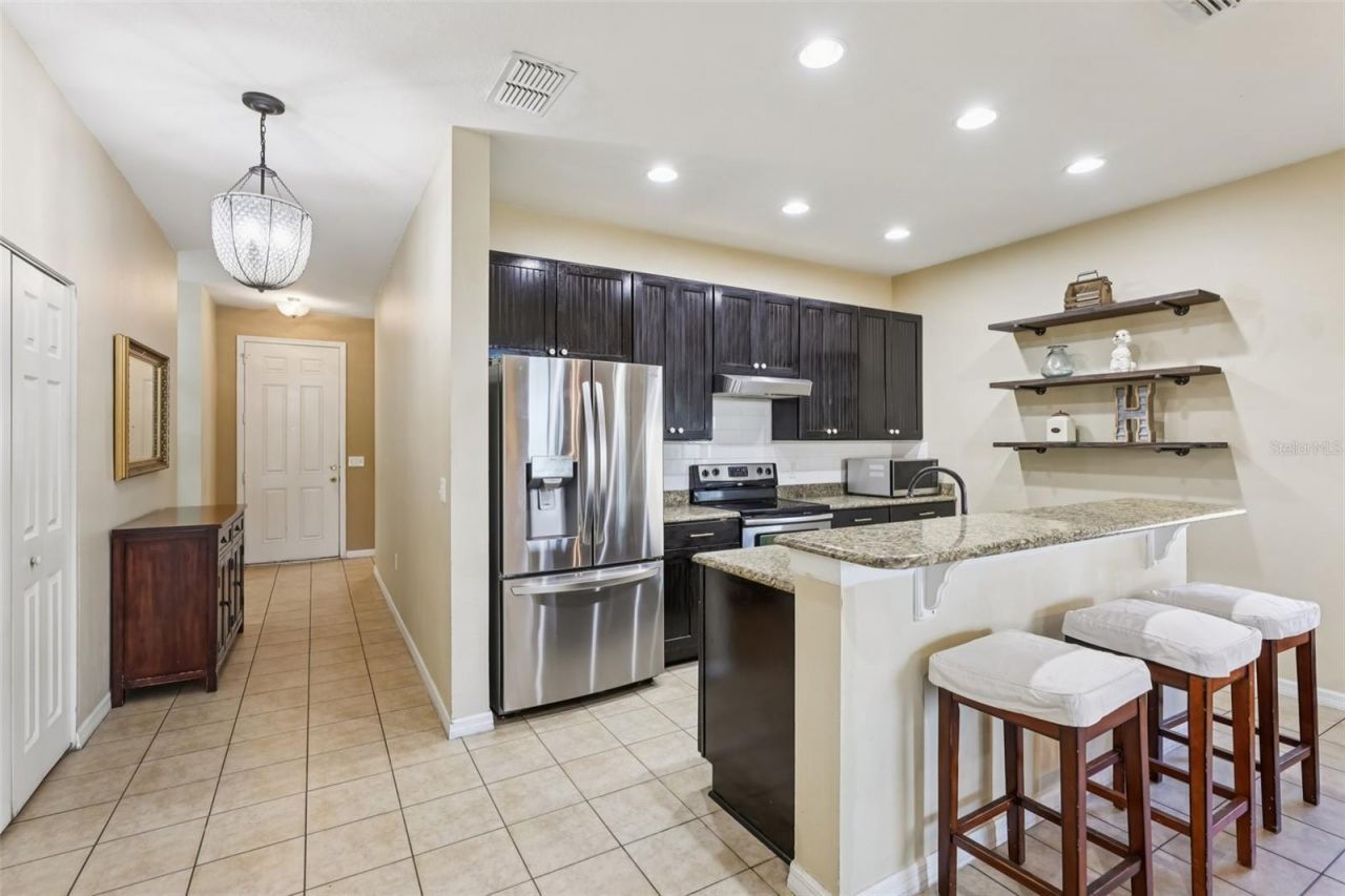 1689 Strathmore Circle , Mount Dora, FL 32757 Photo
