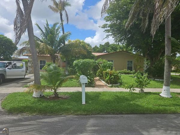 20050 NW 33rd Avenue, Opa Locka, FL 33056