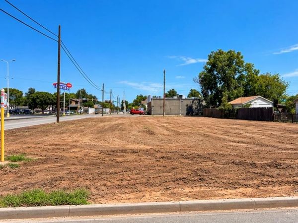 701 E Walnut Street, Altus, OK 73521