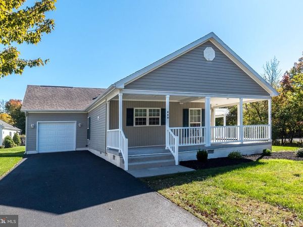 640 MARIGOLD LANE, BLUE BELL, PA 19422