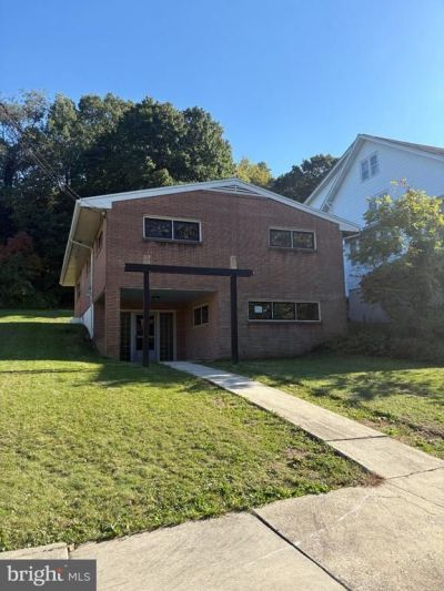 1931 W HOWARD AVENUE , POTTSVILLE, PA 17901
