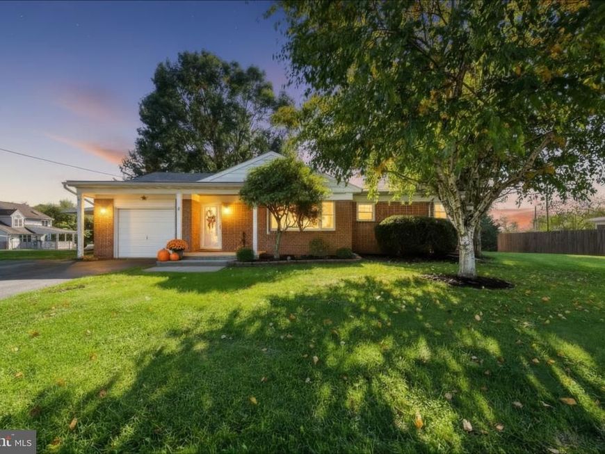 28 Longview Road , Seven Valleys, PA 17360 Main Photo
