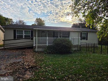 22 BROWNELL LANE , WINDSOR, PA 17366