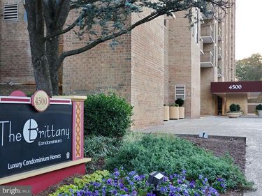 4500 S FOUR MILE RUN DRIVE S, Unit 811, ARLINGTON, VA 22204