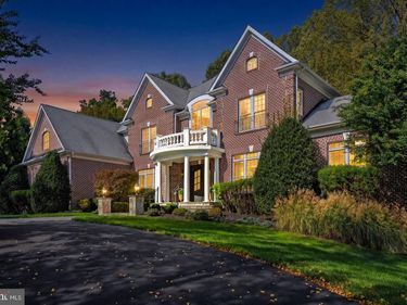 2583 VINTAGE CREST LANE, OAKTON, VA 22124