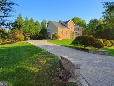 8233 FRANKLIN DRIVE, LORTON, VA 22079