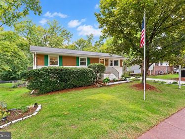 312 E AMHURST STREET, STERLING, VA 20164
