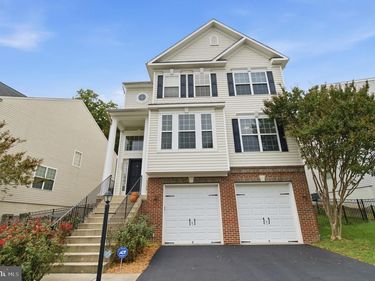 3297 EAGLE RIDGE DRIVE , WOODBRIDGE, VA 22191