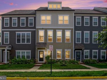 1761 AUTUMN MAPLE LEAF DRIVE , DUMFRIES, VA 22026
