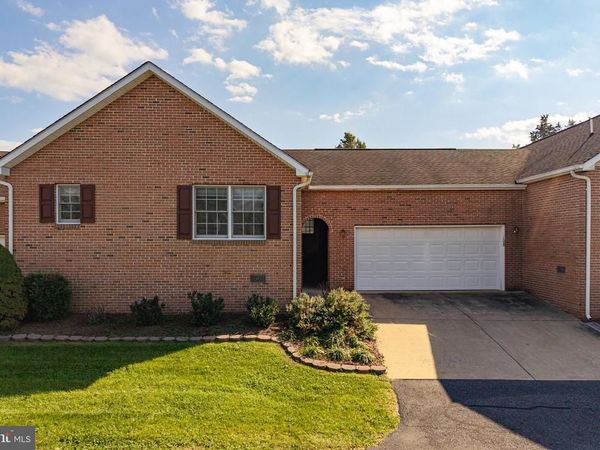 108 TYLER CIRCLE , Unit F-2, STRASBURG, VA 22657