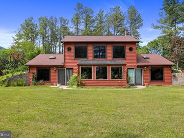 632 PILGRIMS WAY, BENTONVILLE, VA 22610