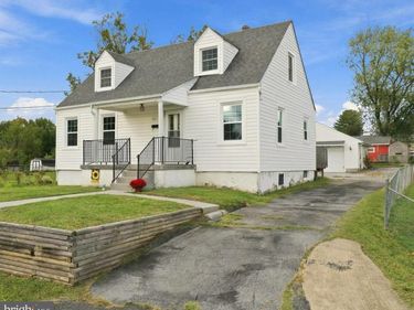 823 W 13TH STREET , FRONT ROYAL, VA 22630