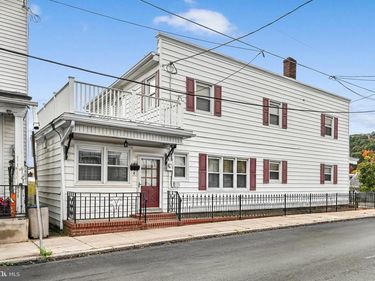 200 W LLOYD STREET , SHENANDOAH, PA 17976