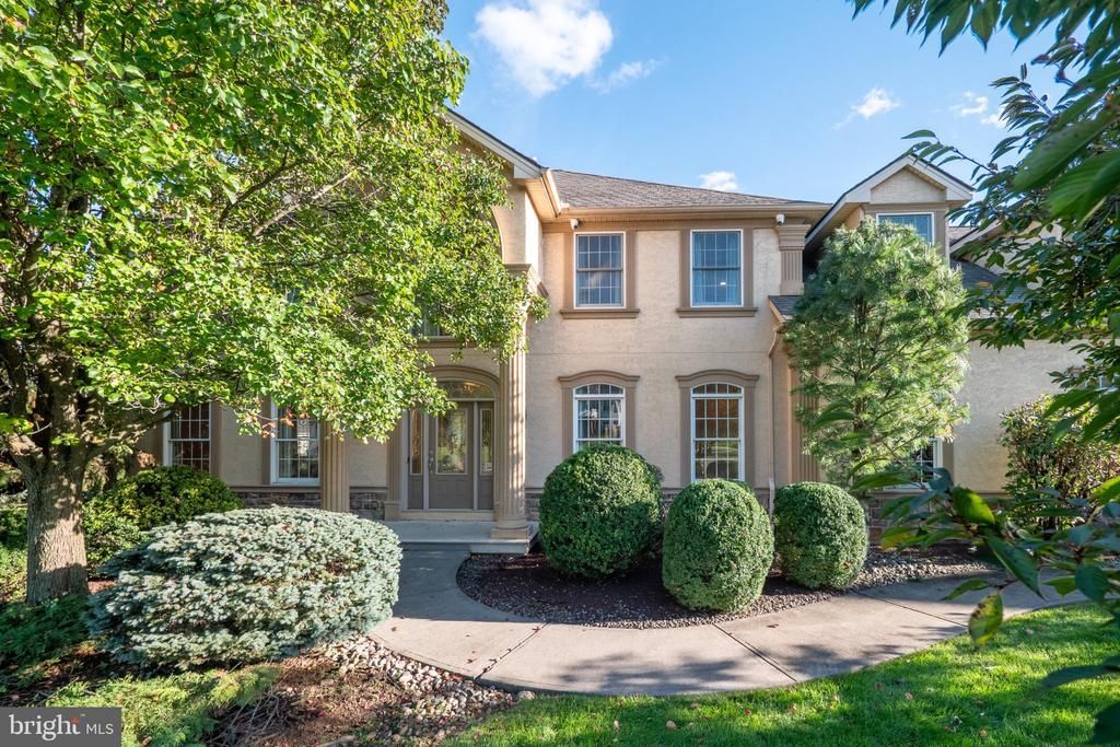 88 CREST BOULEVARD , EASTON, PA 18045