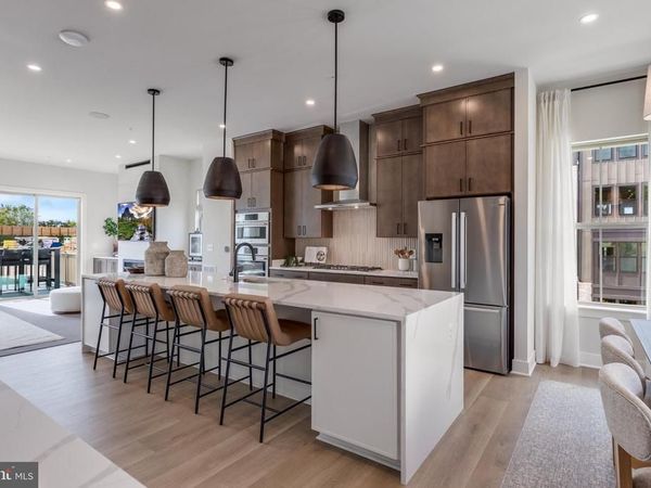 455 EXCHANGE AVENUE, GAITHERSBURG, MD 20878