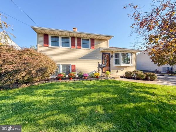 3115 ESSINGTON WAY , BENSALEM, PA 19020