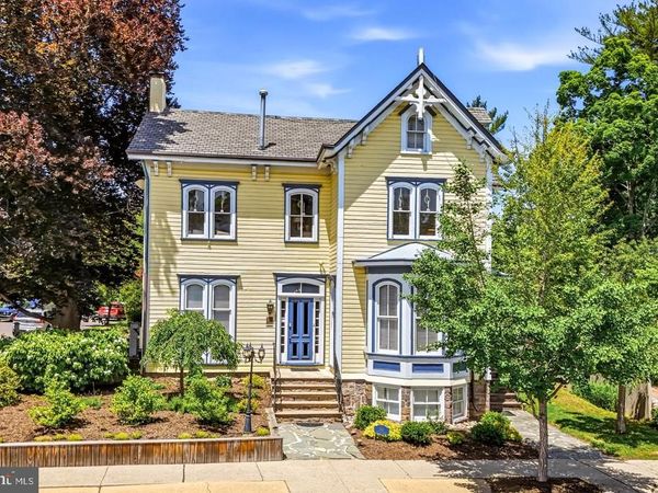 80 W BRIDGE STREET , NEW HOPE, PA 18938