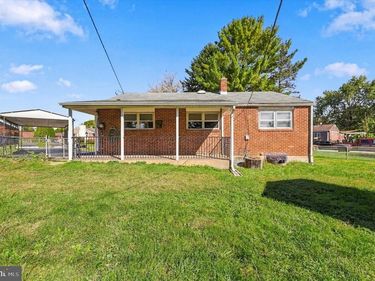 2105 N BENT LANE , ASTON, PA 19014