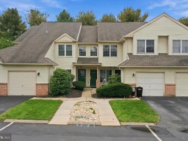112 LINDFIELD CIRCLE , MACUNGIE, PA 18062