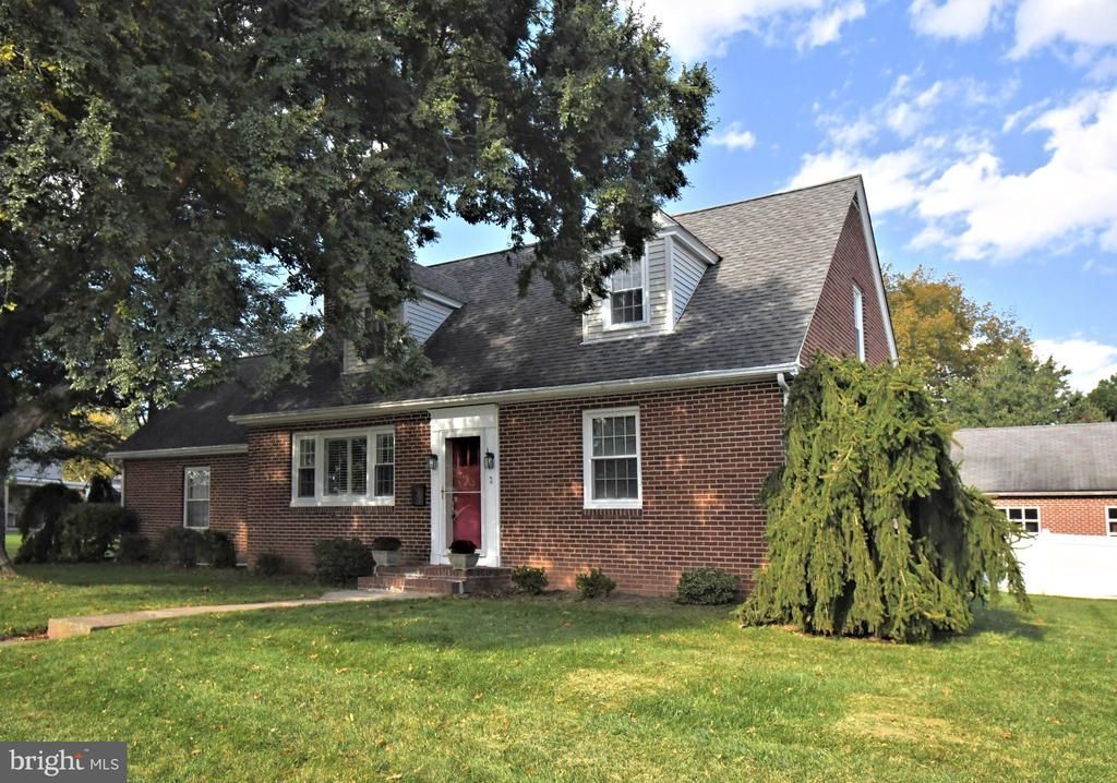 715 Delaware Avenue, Lansdale, PA 19446 Main Photo