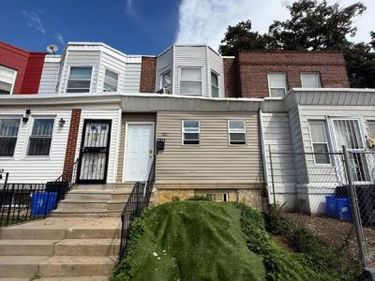 2627 S DEWEY STREET , PHILADELPHIA, PA 19142