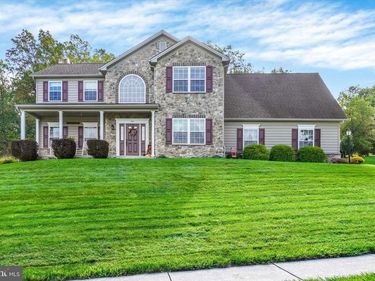 402 LEE COURT, YORK, PA 17406