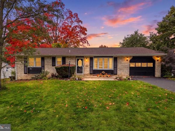 27 BELAIR DRIVE , DILLSBURG, PA 17019