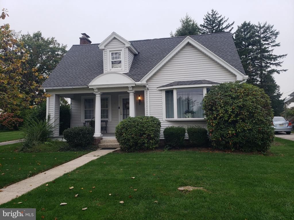 216 S MAIN STREET , MANCHESTER, PA 17345