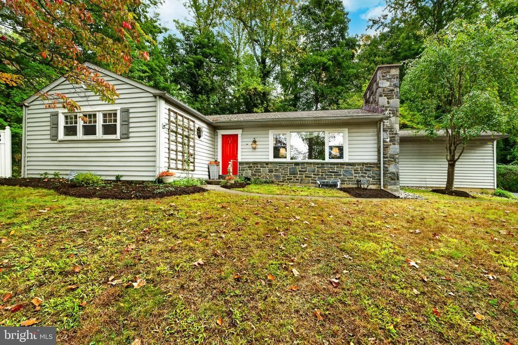 59 LAKESIDE AVENUE, DEVON, PA 19333