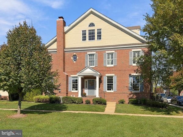 201 WORSTALL ALLEY, NEWTOWN, PA 18940