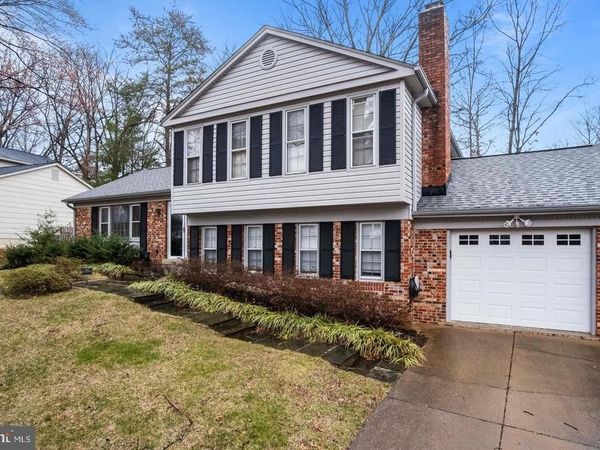 7813 NEW LONDON DRIVE , SPRINGFIELD, VA 22153