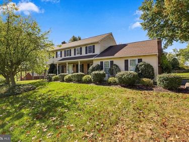 246 MUSKET LANE , CHESTERBROOK, PA 19087