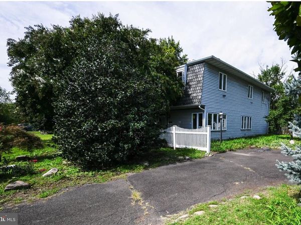 313 TRENTON ROAD , FAIRLESS HILLS, PA 19030
