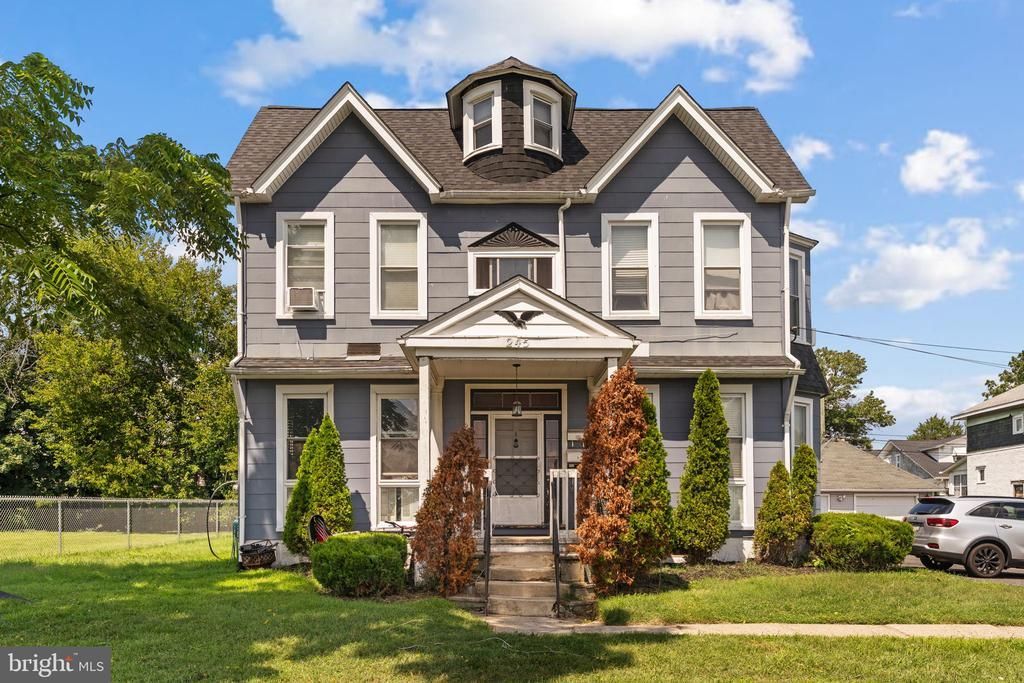 245 E CHESTER PIKE , RIDLEY PARK, PA 19078