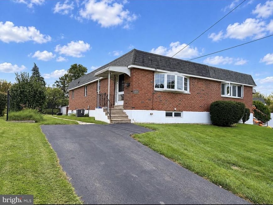 619 Turf Lane, Conshohocken, PA 19428 Main Photo