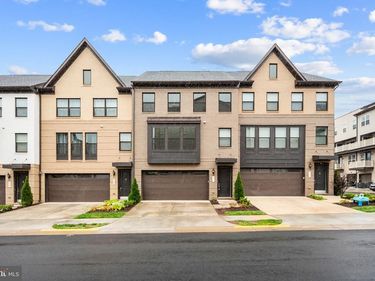 4911 LONGMIRE WAY, CHANTILLY, VA 20151