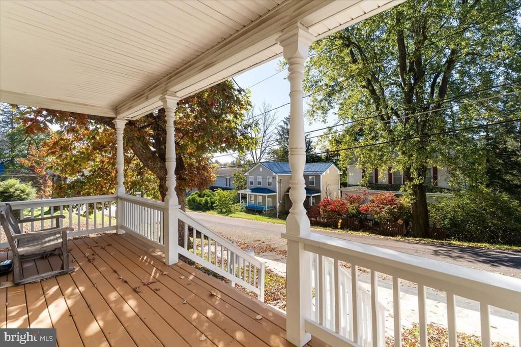 16 E PENNINGTON STREET E, OAKLAND, MD 21550